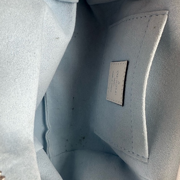 Louis Vuitton, Scala Pouch Bag Gradient Mahina Leather Mini - Picture 8 of 12